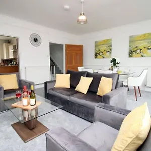 Spacious Georgian 3bedroom Apartment- 10 Minute Walk To The River Avon, Baths And Abbey , Bath United Kingdom