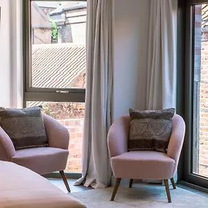 Bootham Row Escape Apartment