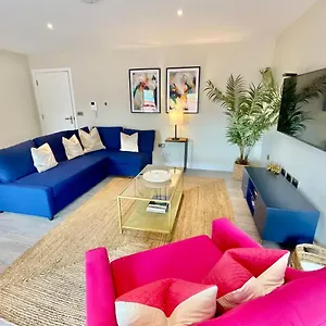 Hideaway@bootham Row Apartment