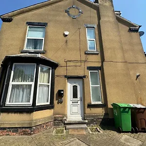 2 Bed 1st Floor Flat Near Centre , Nottingham United Kingdom